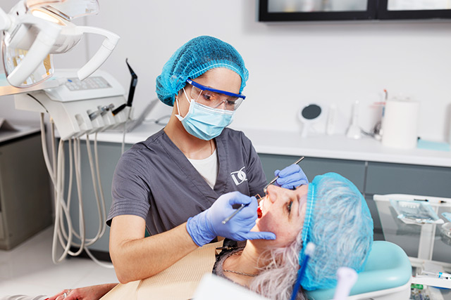 Лікування в клініці Dental Classic